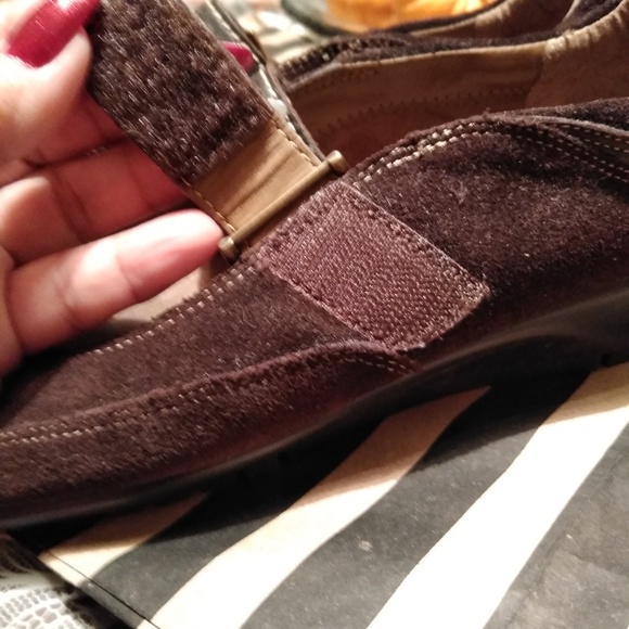 Shoe's - Picture 6 of 6